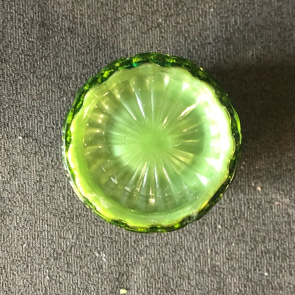 Small Green Apple Candle - Picture 3 of 4